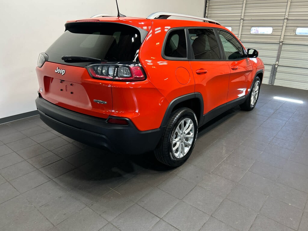 Used 2021 Jeep Cherokee Latitude SUV