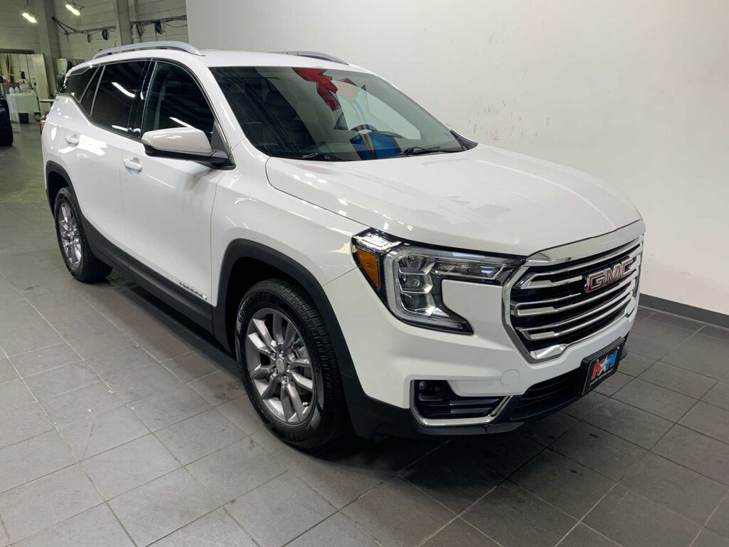Used 2023 GMC Terrain SLT SUV