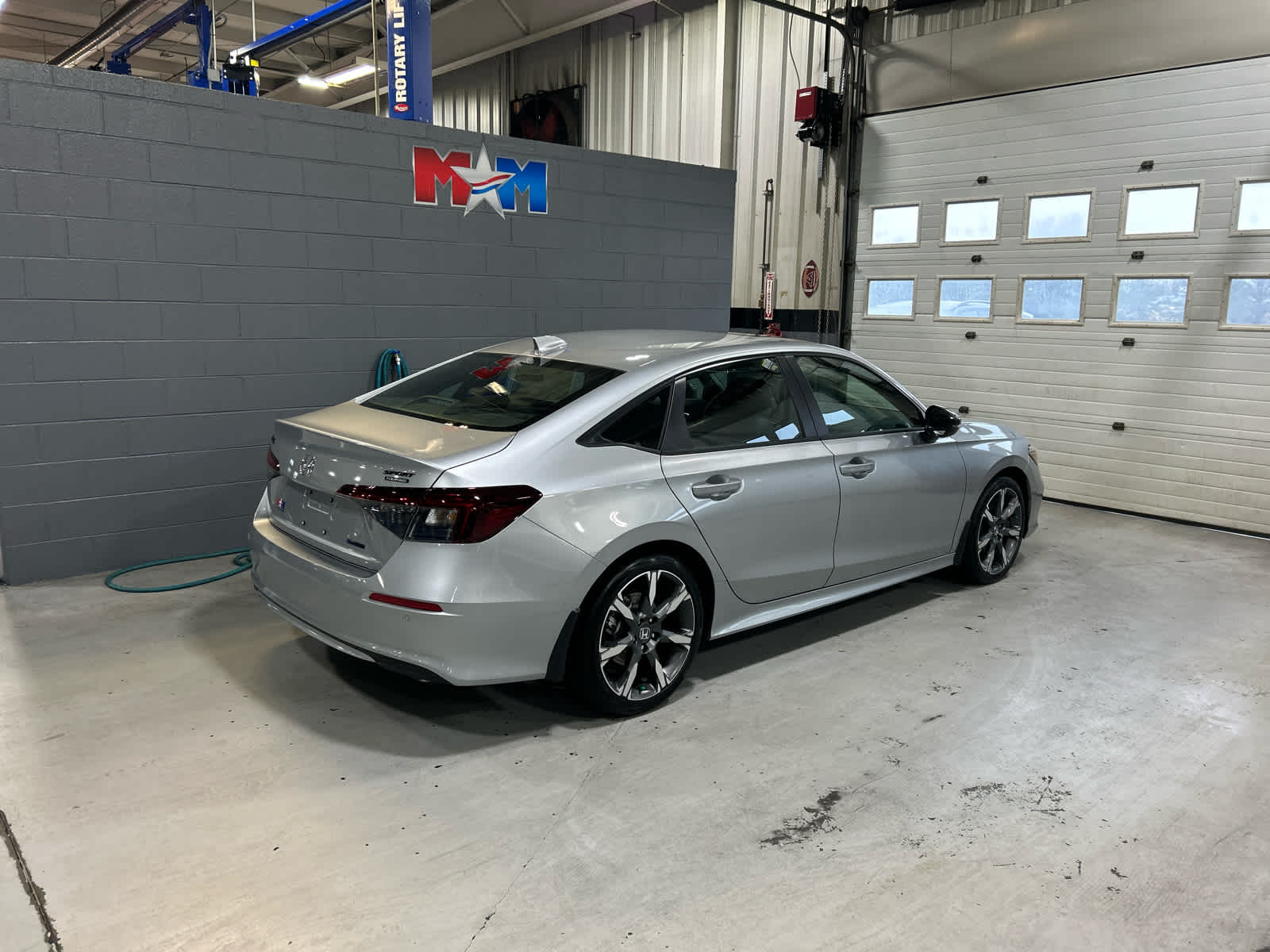 2026 Honda Civic Hybrid Sport Touring photo 3