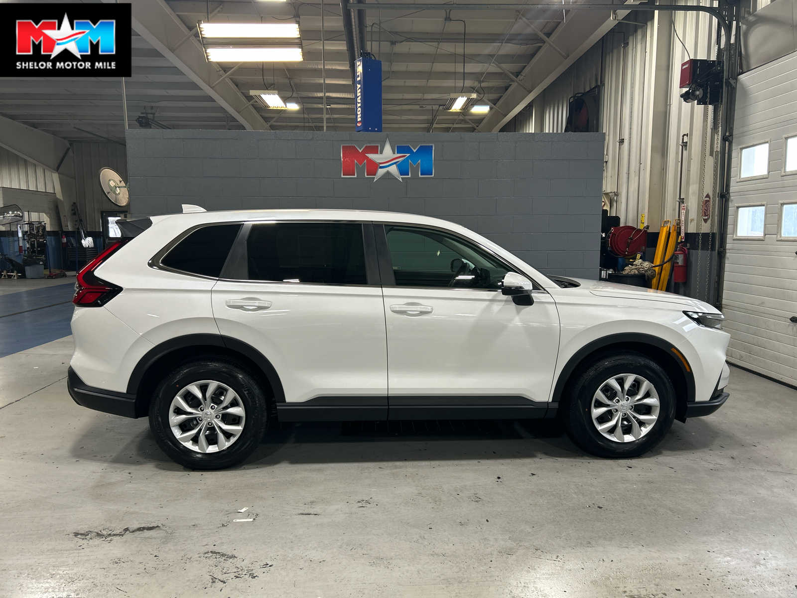 2026 Honda CR-V LX's photo