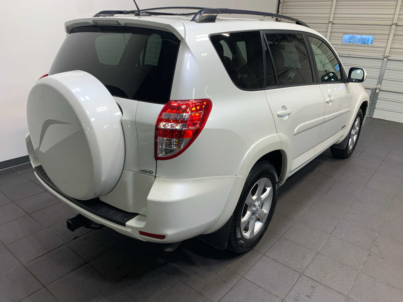 2010 Toyota RAV4 Limited photo 3