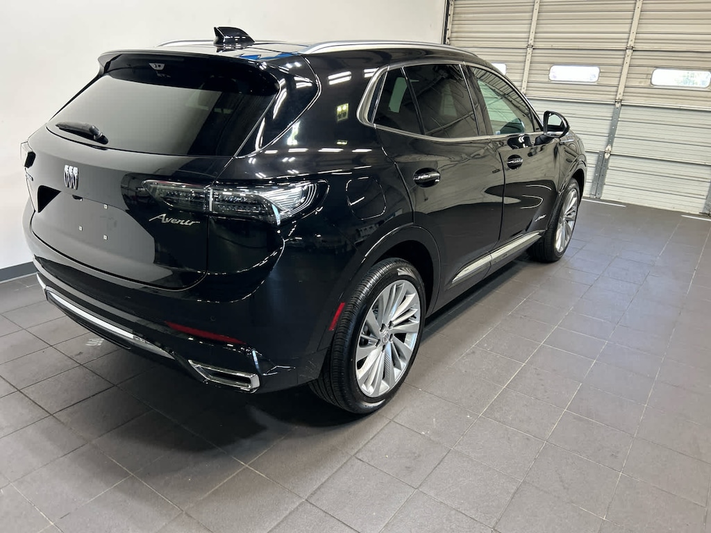 Used 2025 Buick Envision Avenir SUV