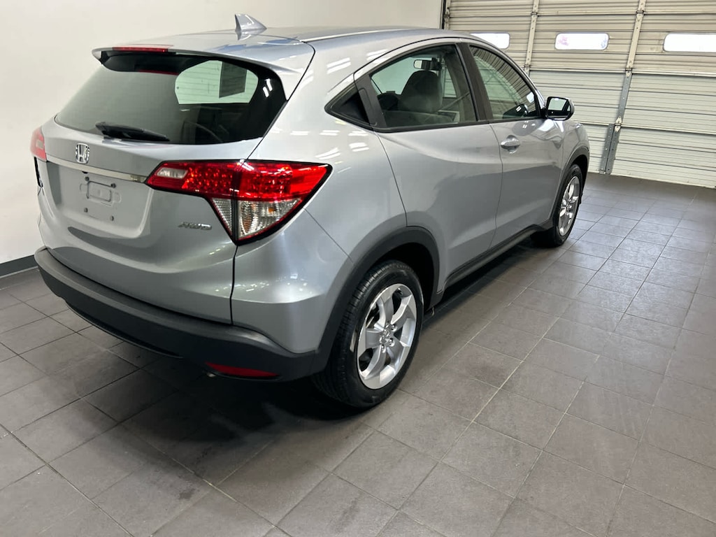 Used 2022 Honda HR-V LX AWD SUV