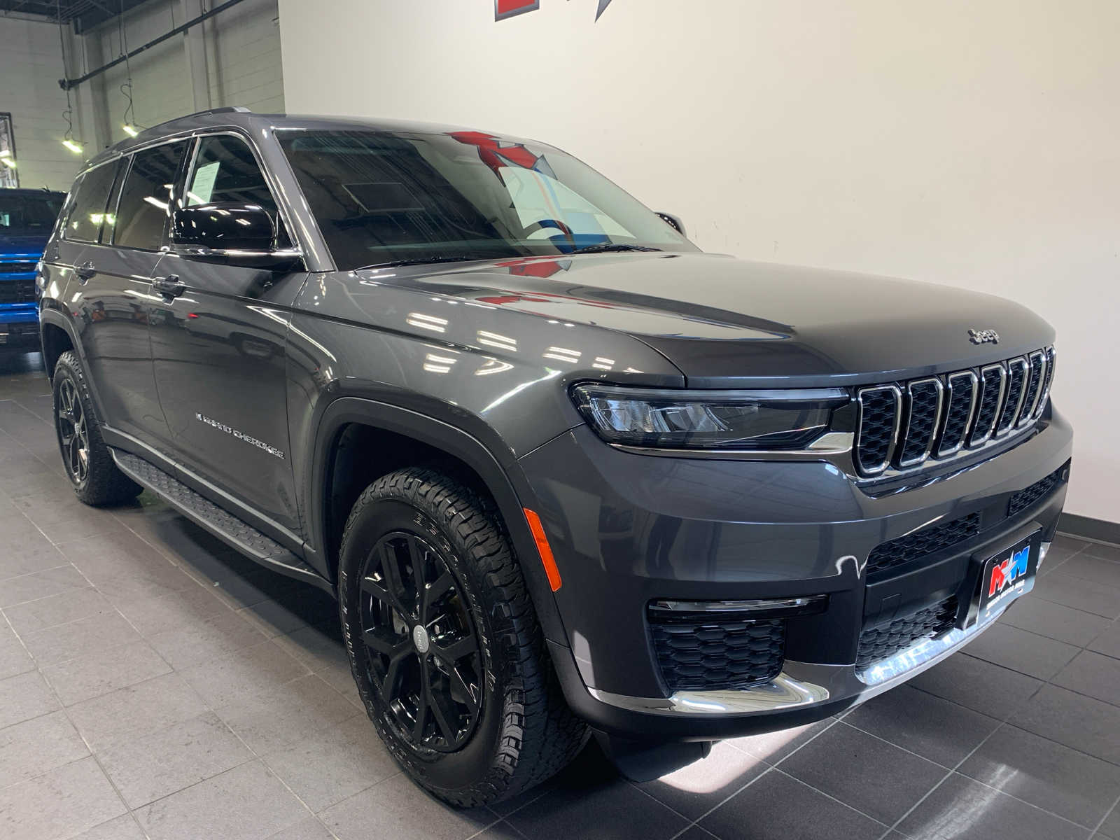 2021 Jeep Grand Cherokee Limited photo 2