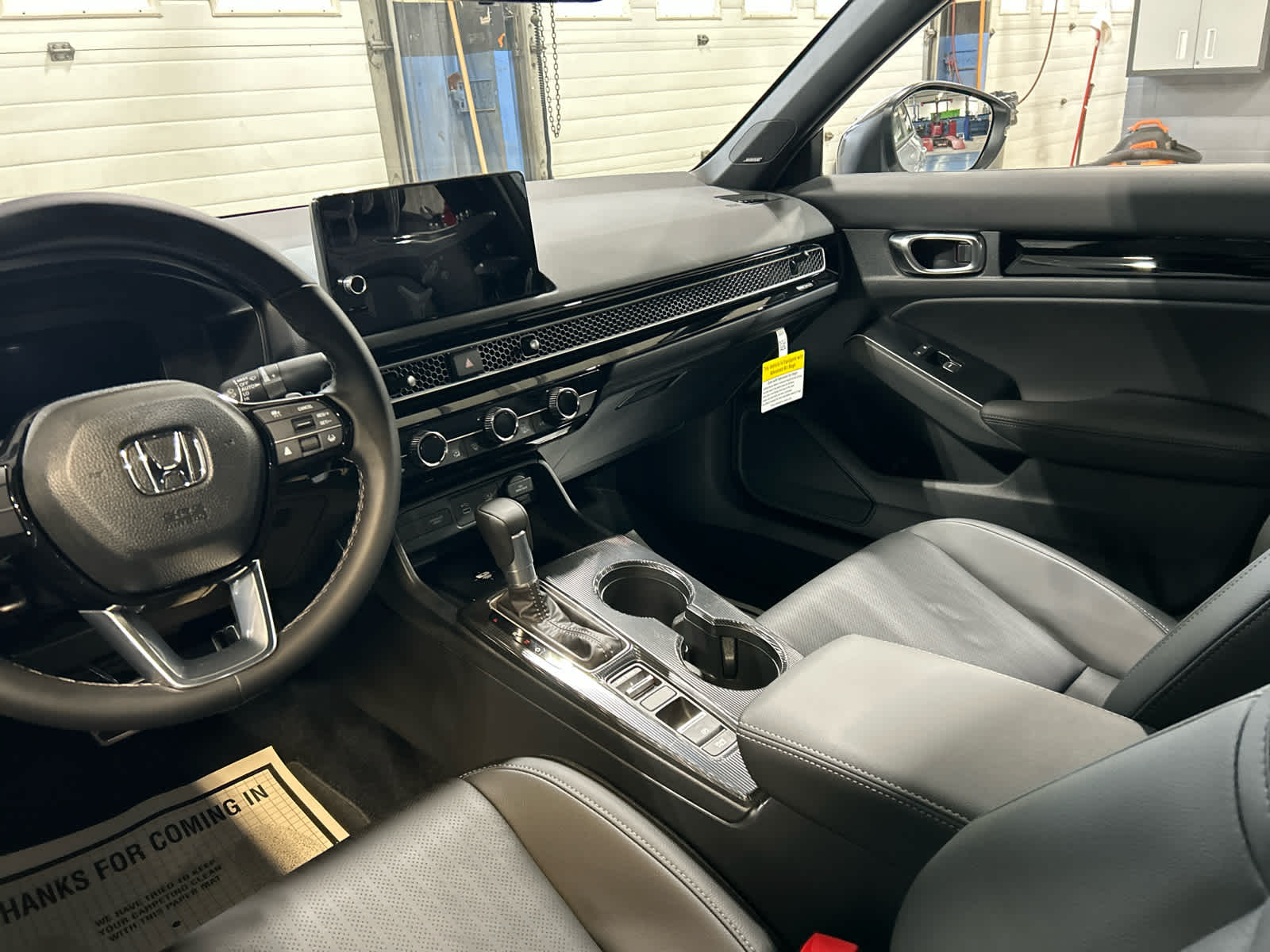 2026 Honda Civic Hybrid Sport Touring photo 4