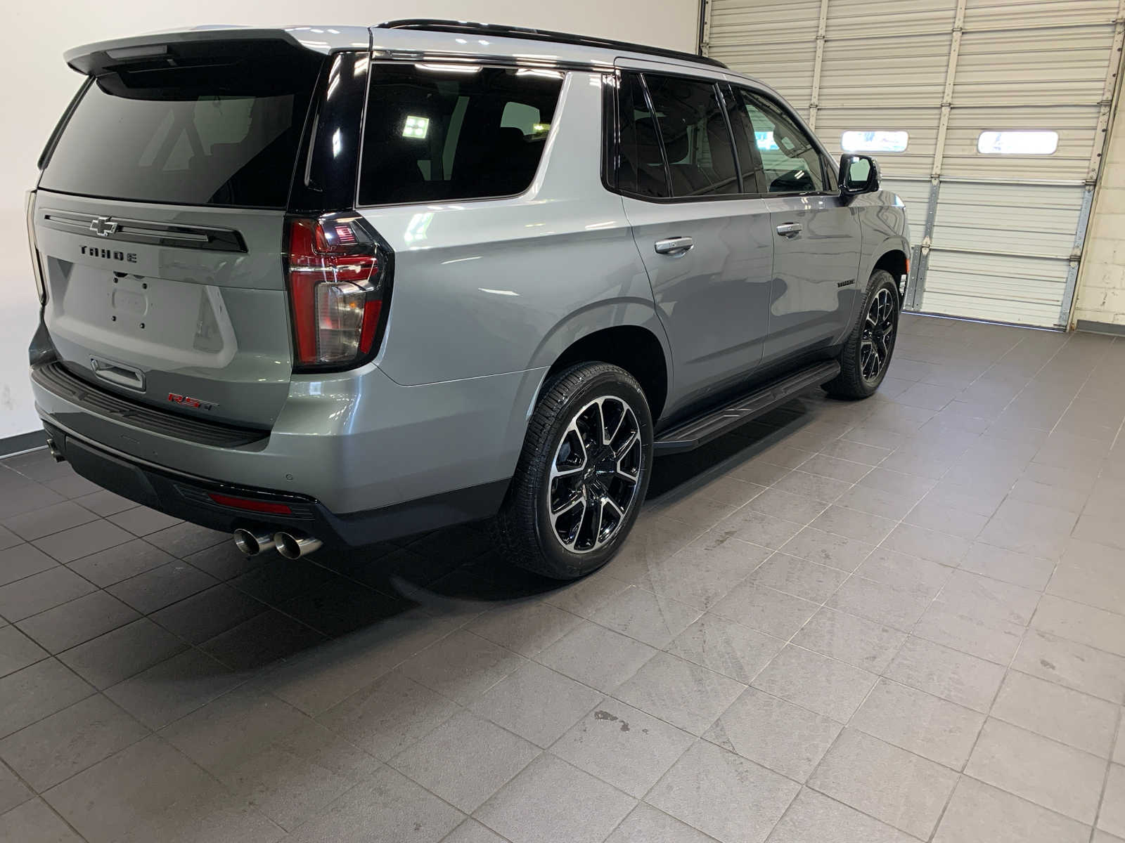 2024 Chevrolet Tahoe RST photo 3