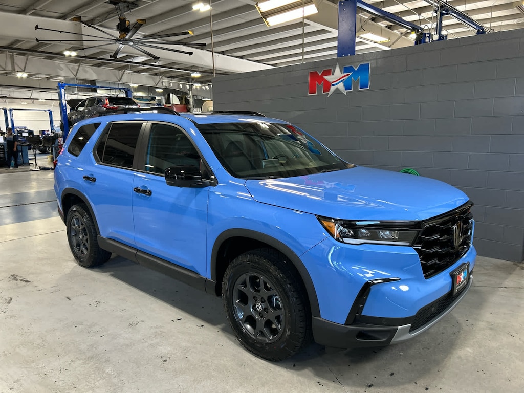 New 2025 Honda Pilot TrailSport SUV