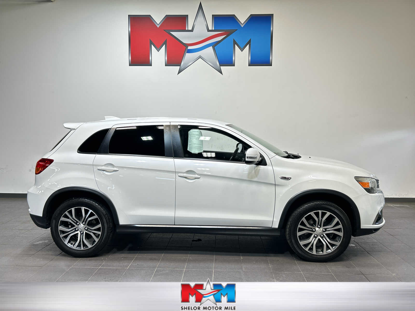 2018 Mitsubishi Outlander Sport 2.0 ES 2WD CVT's photo