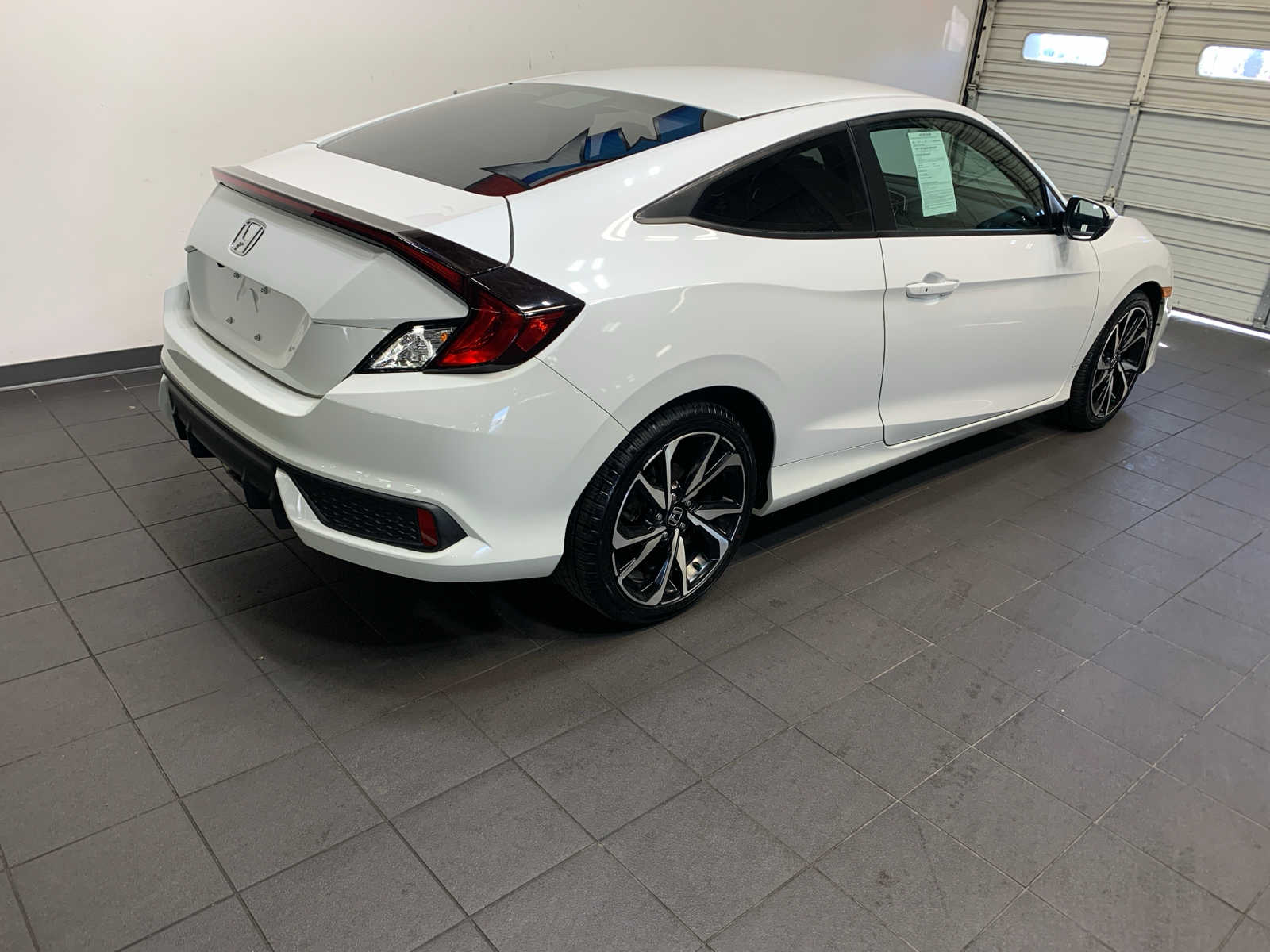 2019 Honda Civic Sport photo 2