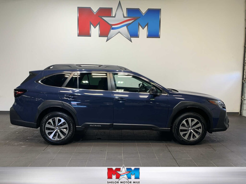 Used 2023 Subaru Outback Premium SUV