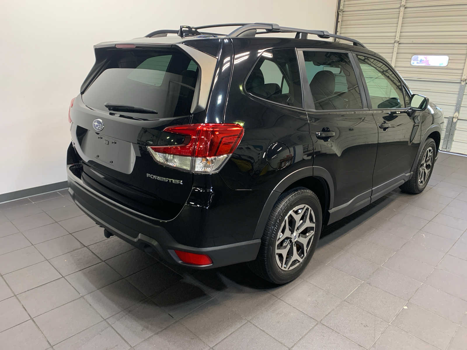 2021 Subaru Forester Premium photo 3