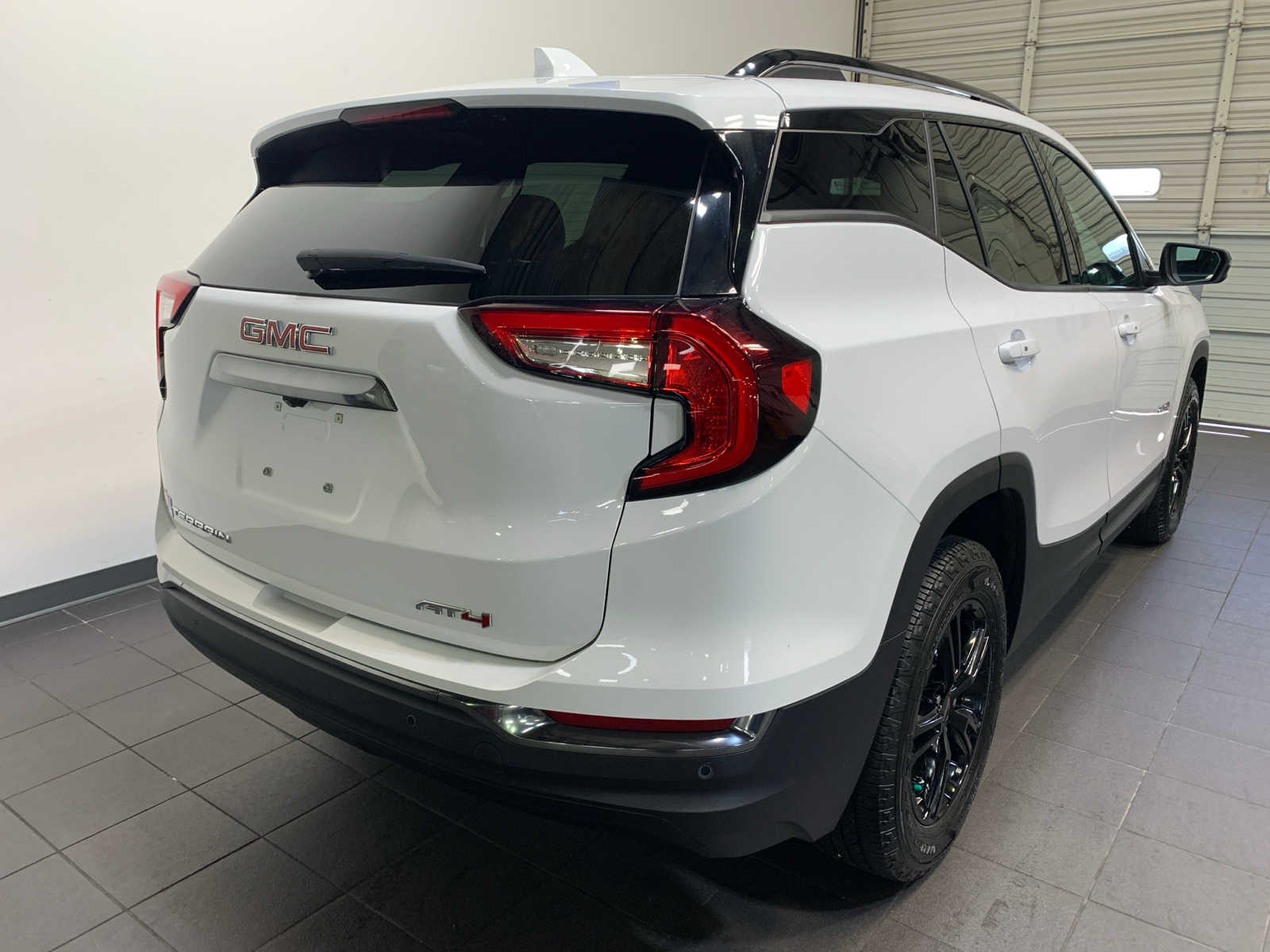 2024 Gmc Terrain AT4 photo 2