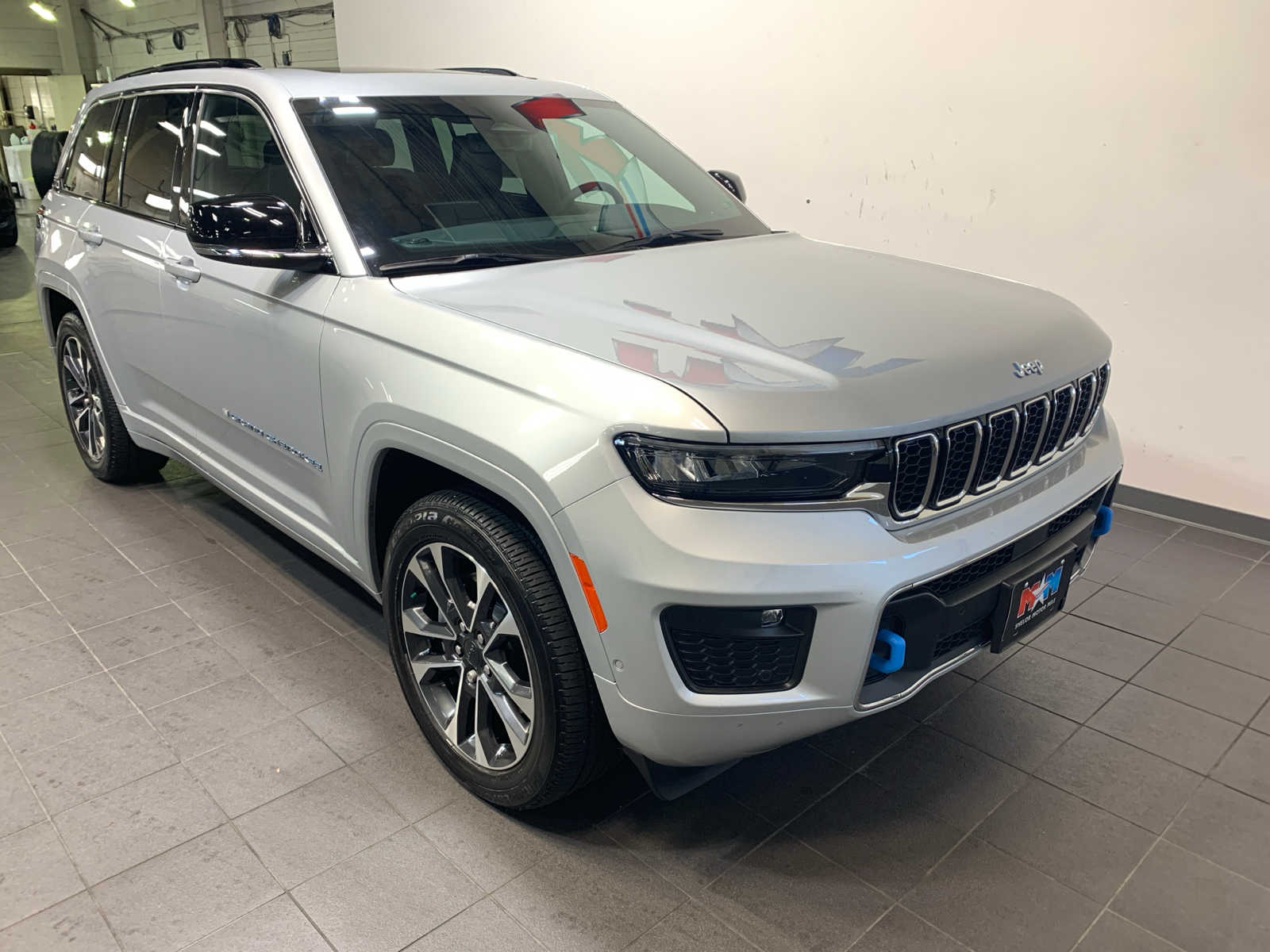 2024 Jeep Grand Cherokee Overland 4xe photo 2