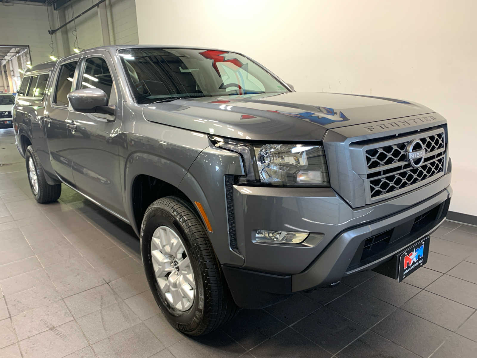 2024 Nissan Frontier SV Crew Cab photo 2