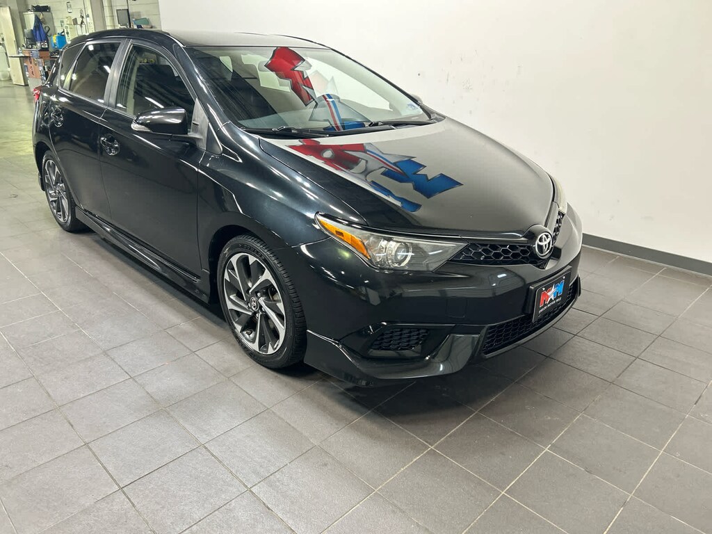 Used 2018 Toyota Corolla iM Base Hatchback