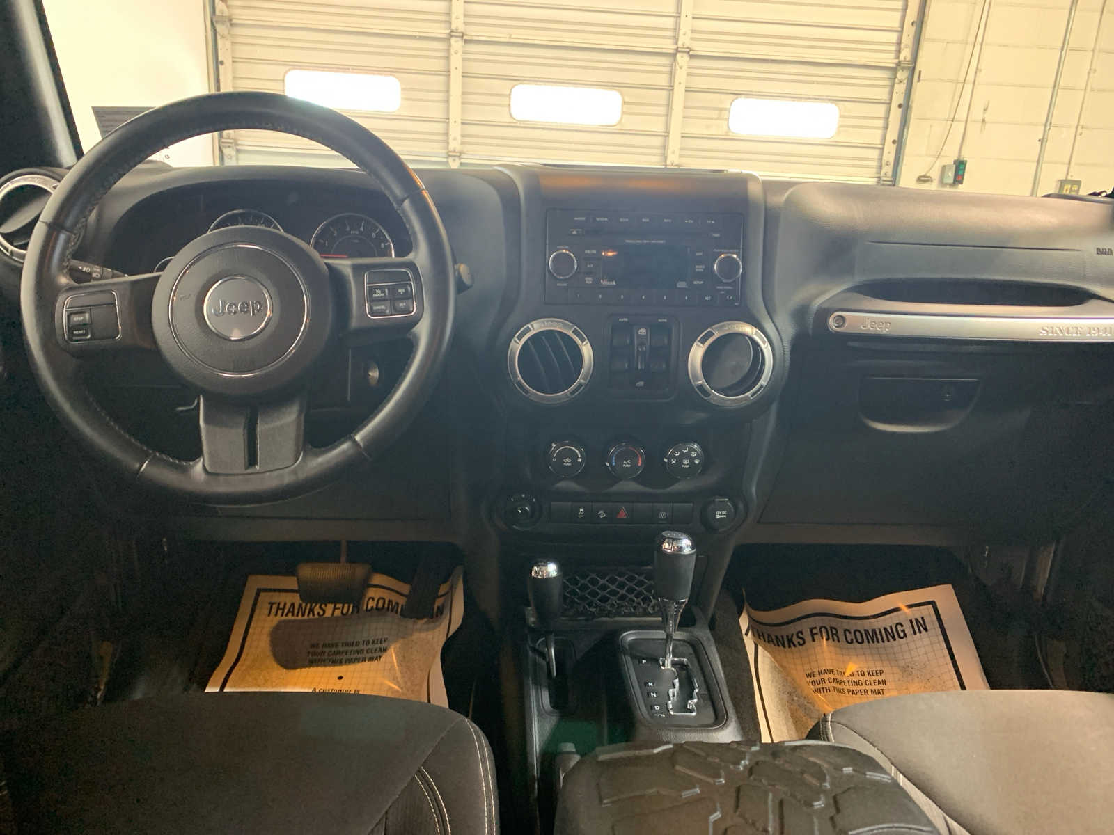 2016 Jeep Wrangler Unlimited Sahara photo 4