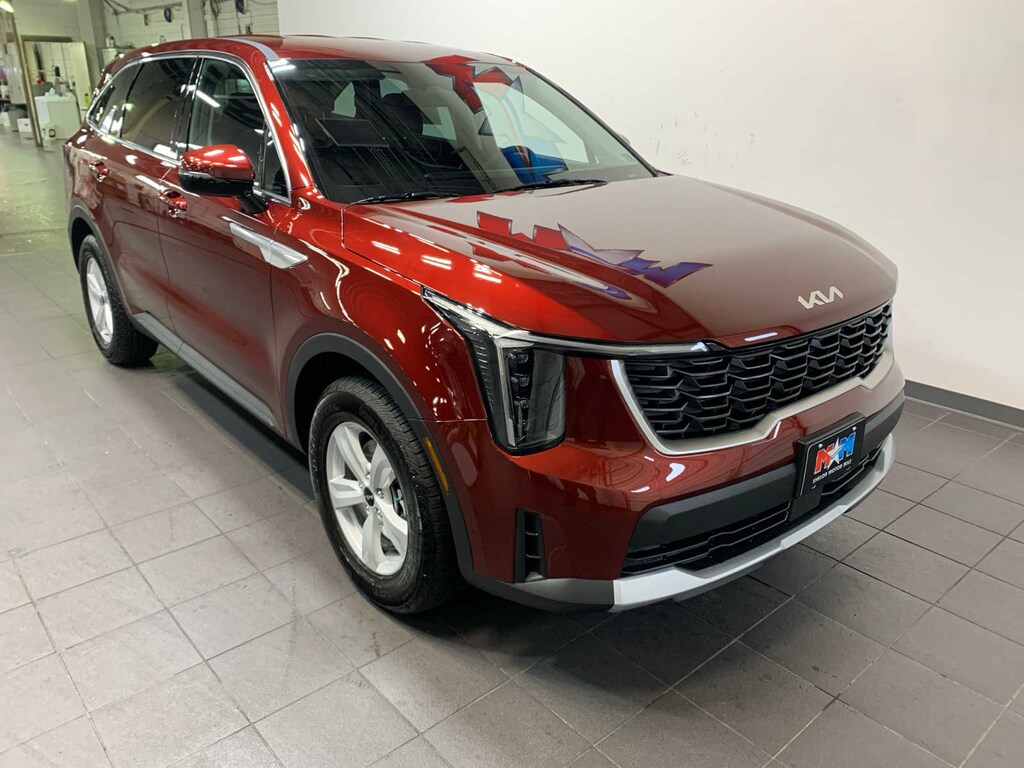 Used 2025 Kia Sorento LX SUV