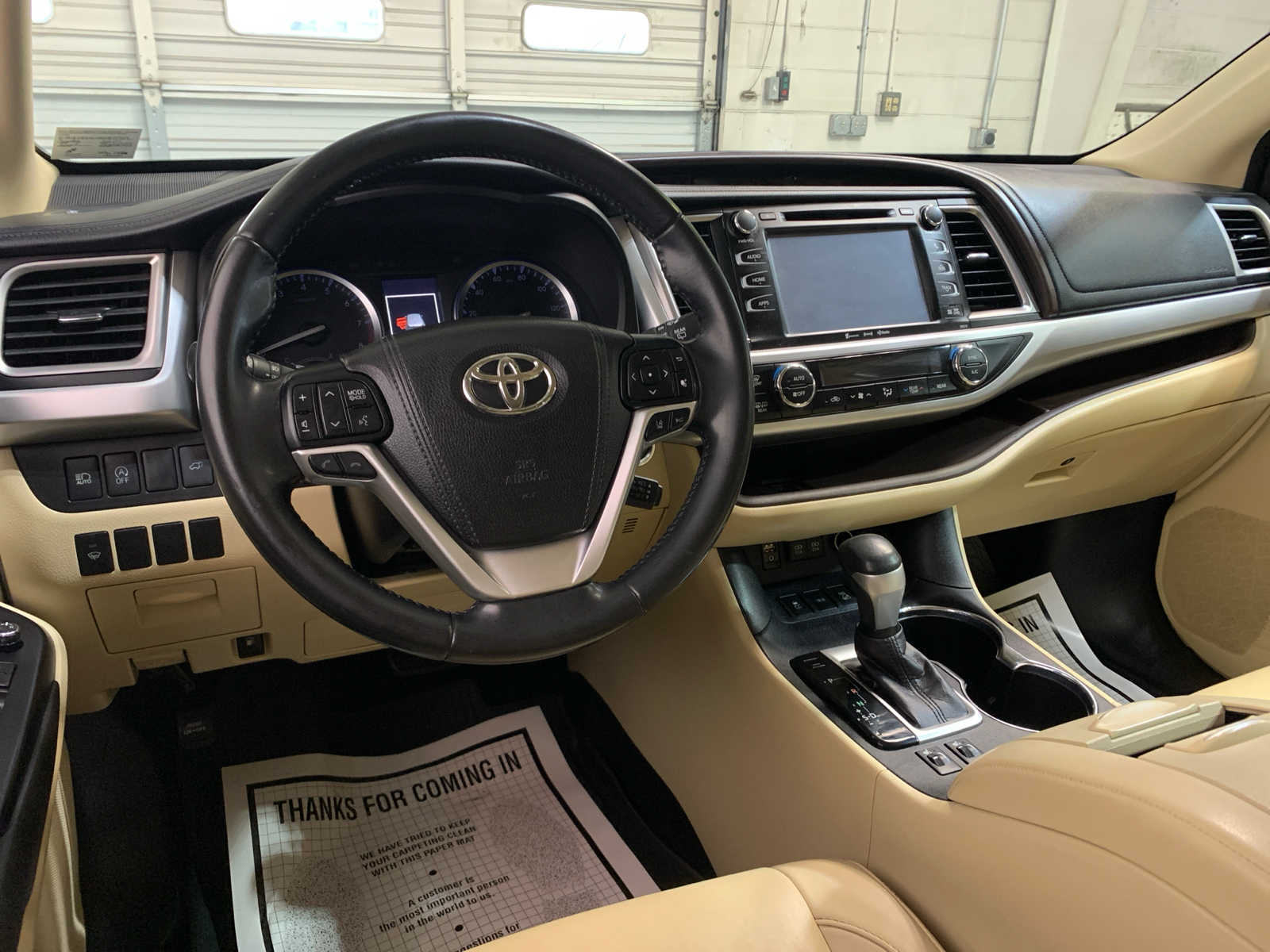 2017 Toyota Highlander XLE photo 4