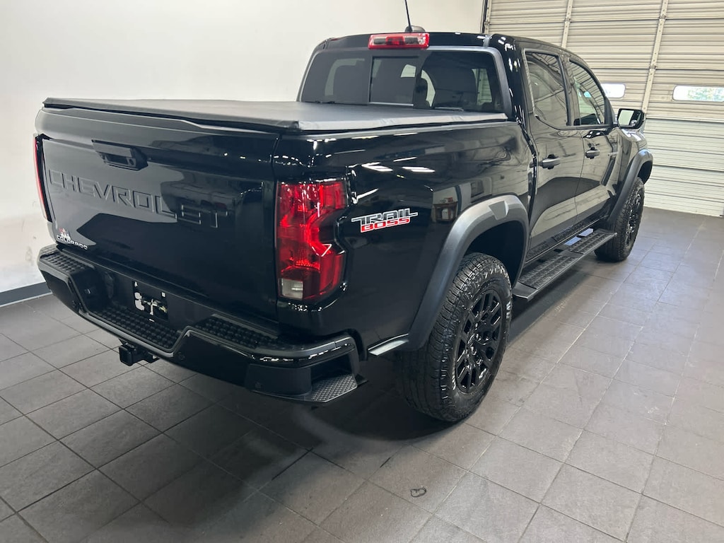 Used 2025 Chevrolet Colorado Trail Boss Truck Crew Cab