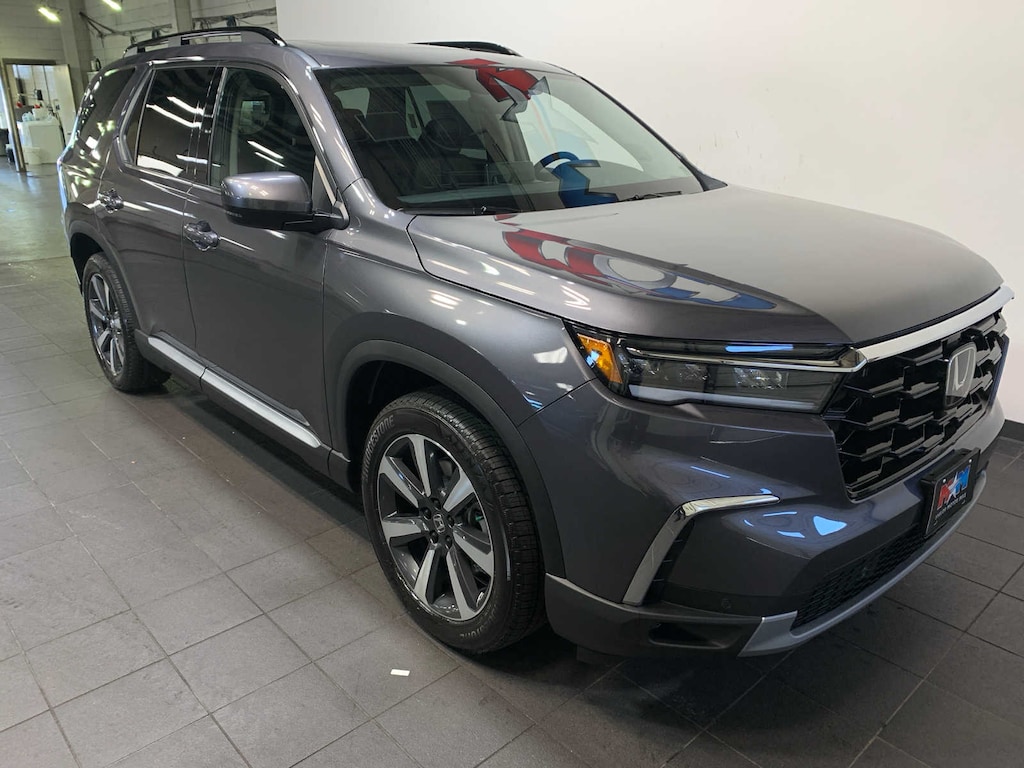 New 2025 Honda Pilot Touring SUV