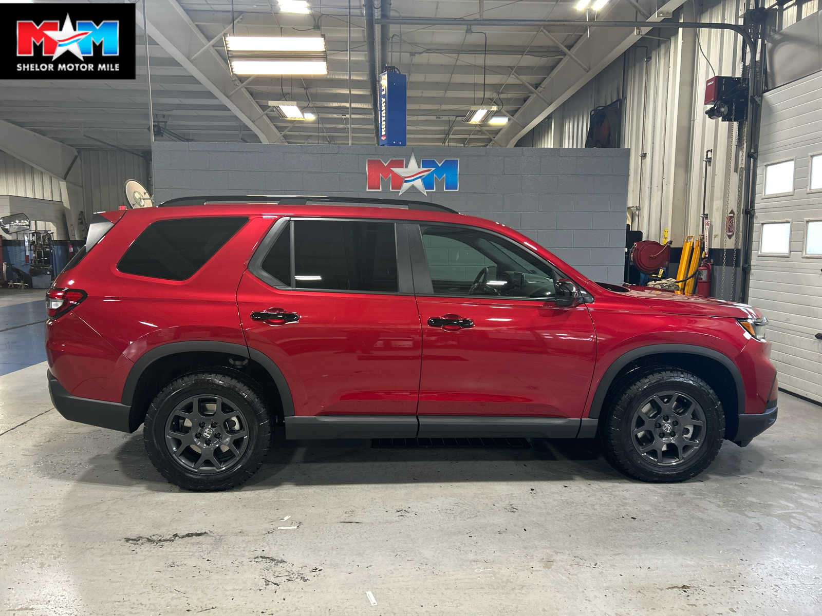 2025 Honda Pilot TrailSport's photo