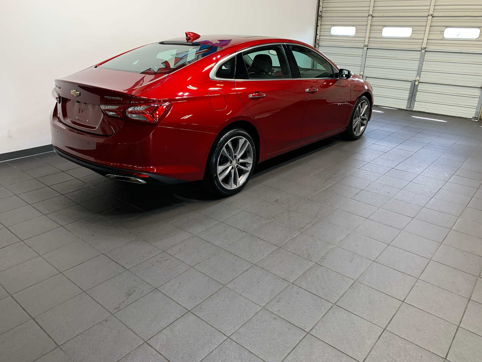 2022 Chevrolet Malibu Premier photo 3