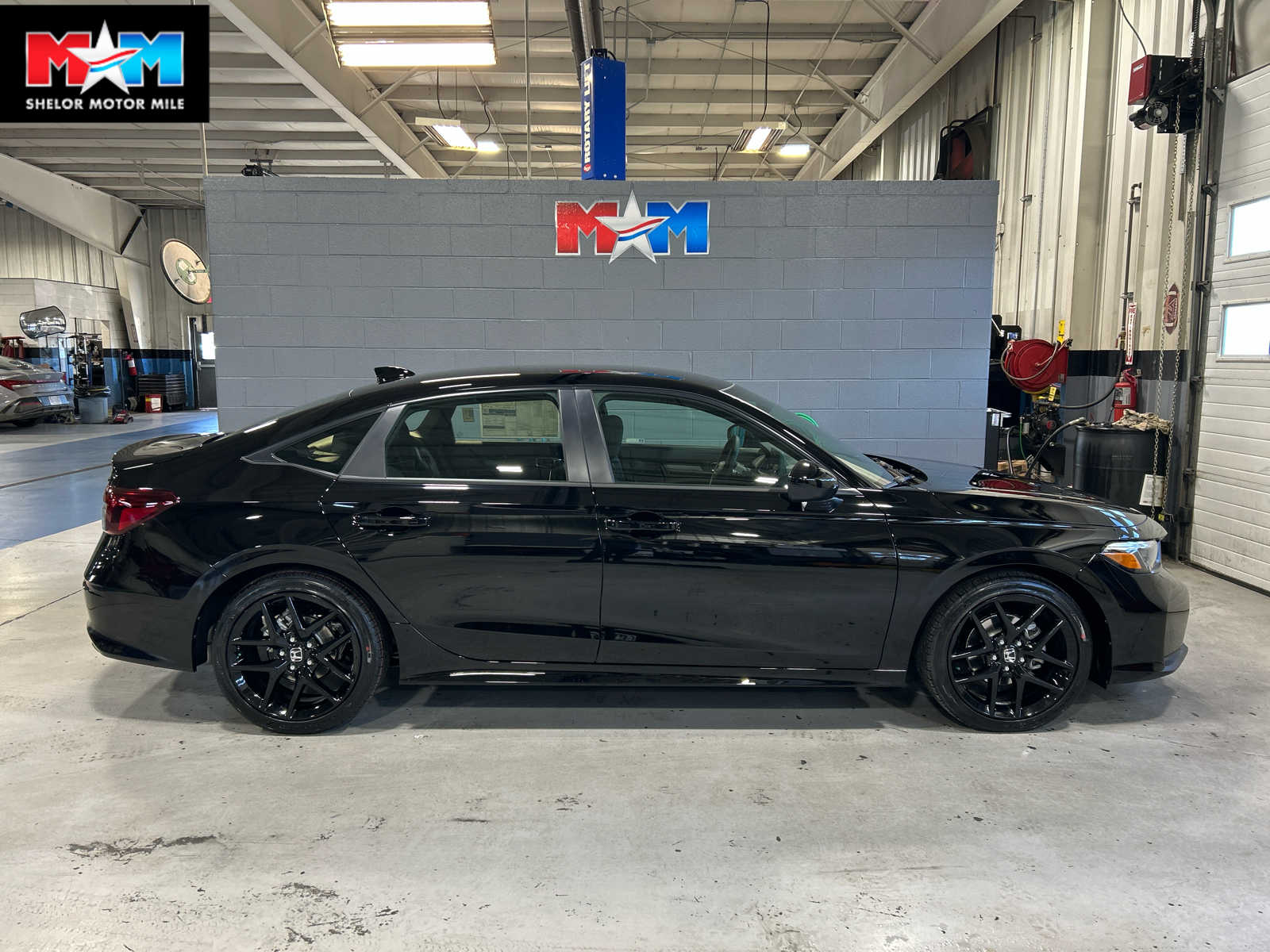 2026 Honda Civic Sport's photo