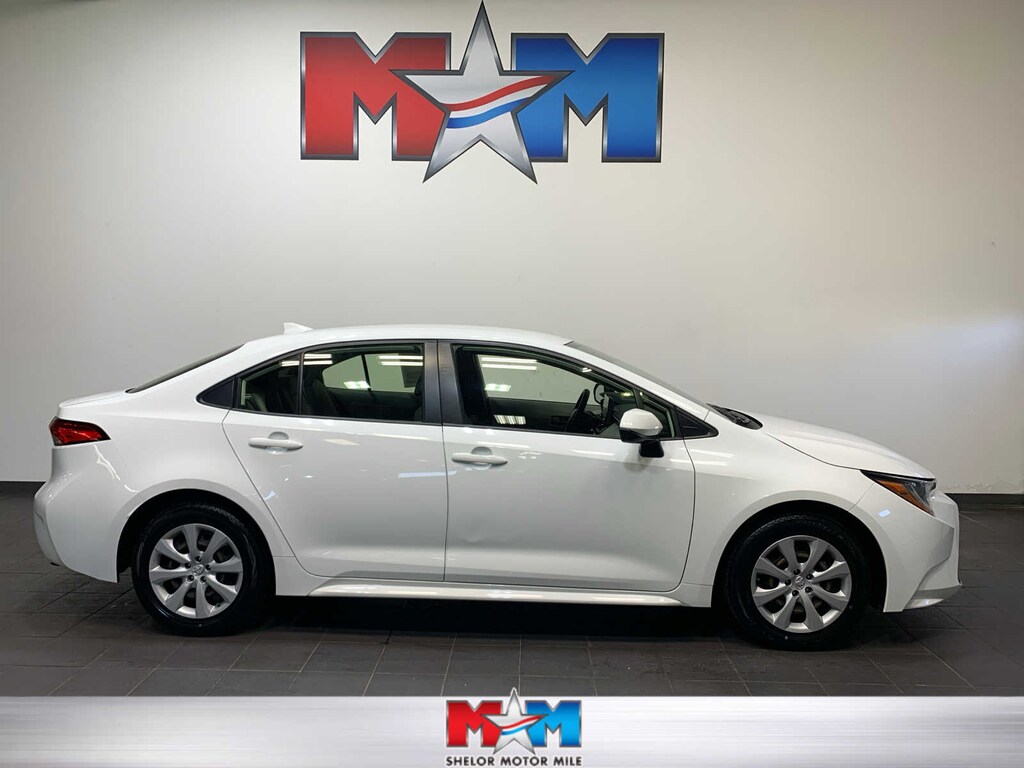 Used 2022 Toyota Corolla LE Sedan