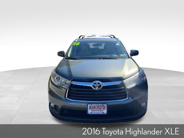 2016 Toyota Highlander XLE photo 3