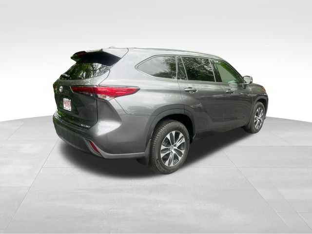 2021 Toyota Highlander XLE - Photo 7