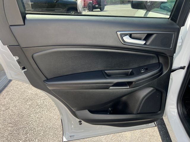 2024 Ford Edge SE - Photo 19