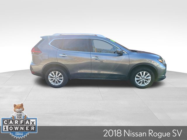 2018 Nissan Rogue AWD SV photo 4