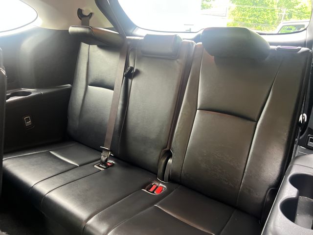 2021 Toyota Highlander XLE - Photo 18