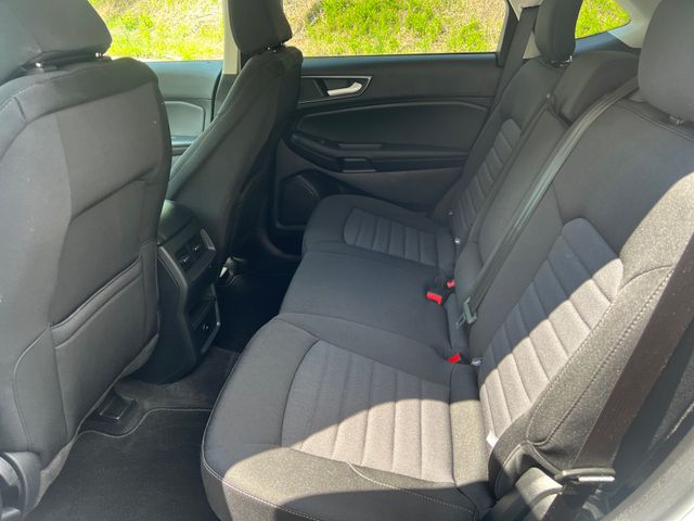 2024 Ford Edge SE - Photo 11