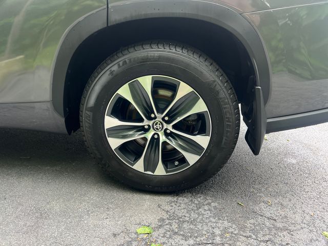 2021 Toyota Highlander XLE - Photo 27