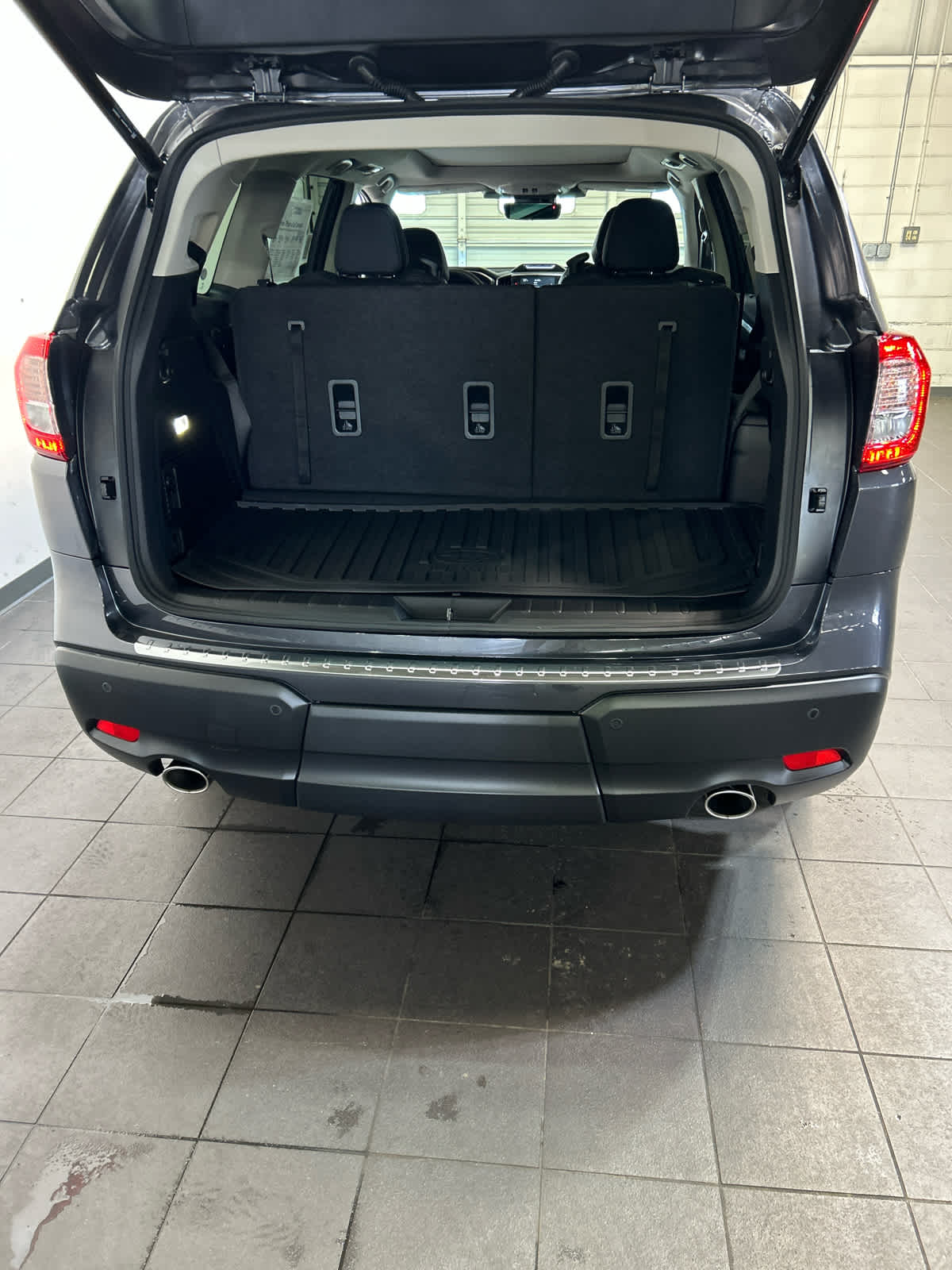 2026 Subaru Ascent Limited - Photo 12