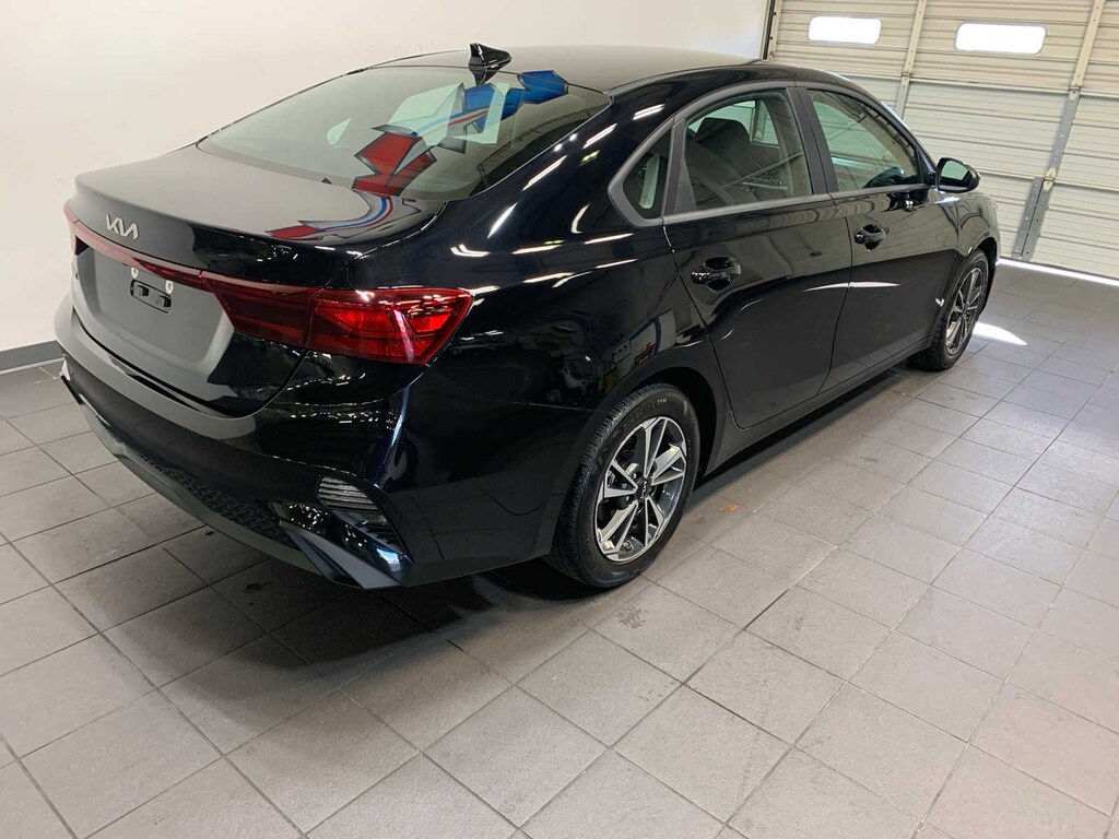 Used 2024 Kia Forte LXS IVT