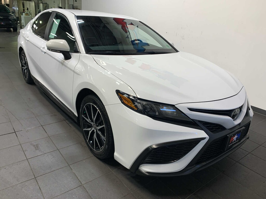 Used 2023 Toyota Camry SE Auto (Natl)