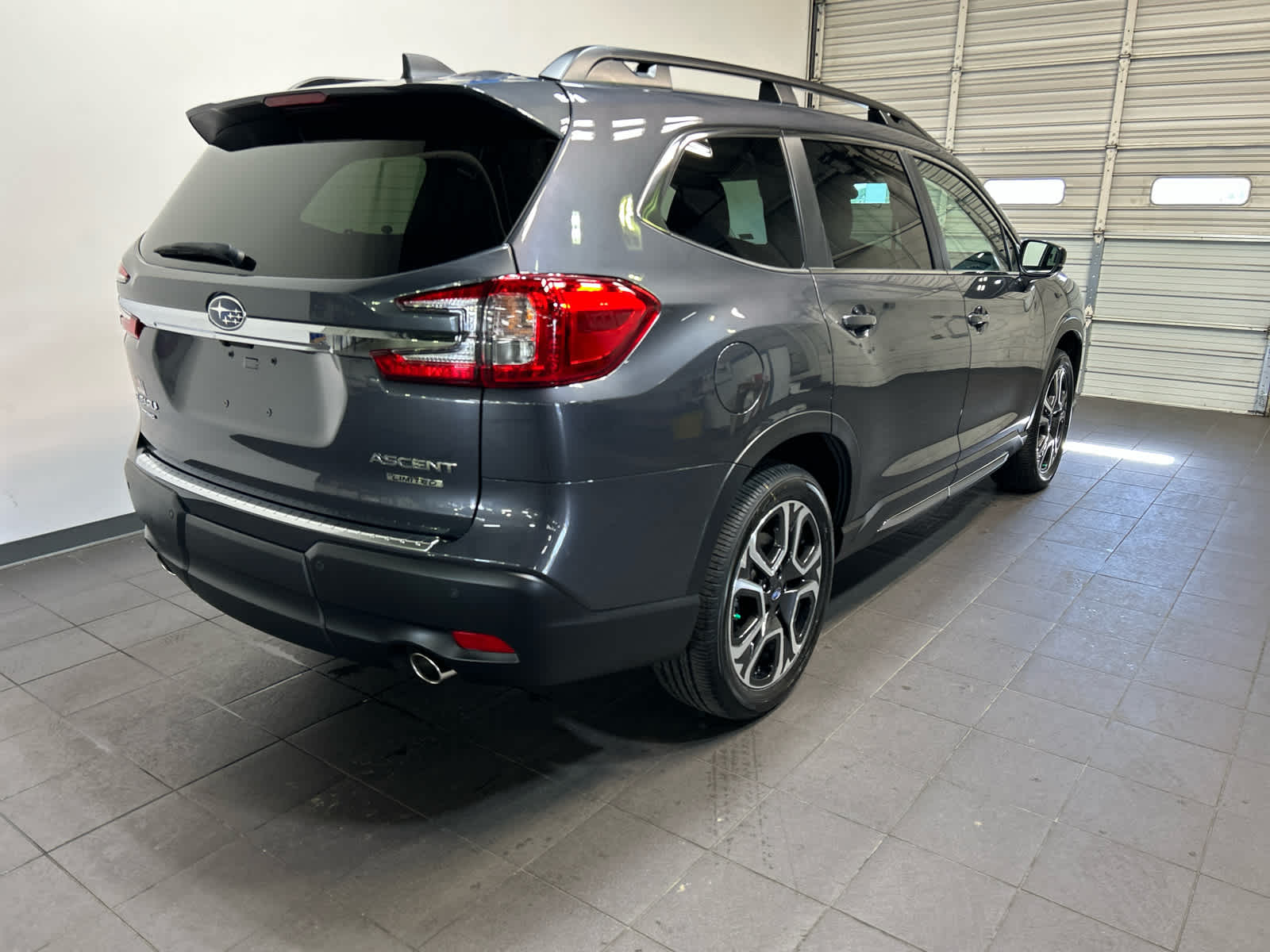 2026 Subaru Ascent Limited - Photo 3
