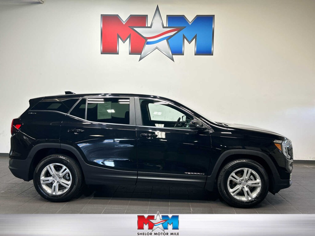 Used 2023 GMC Terrain SLE FWD
