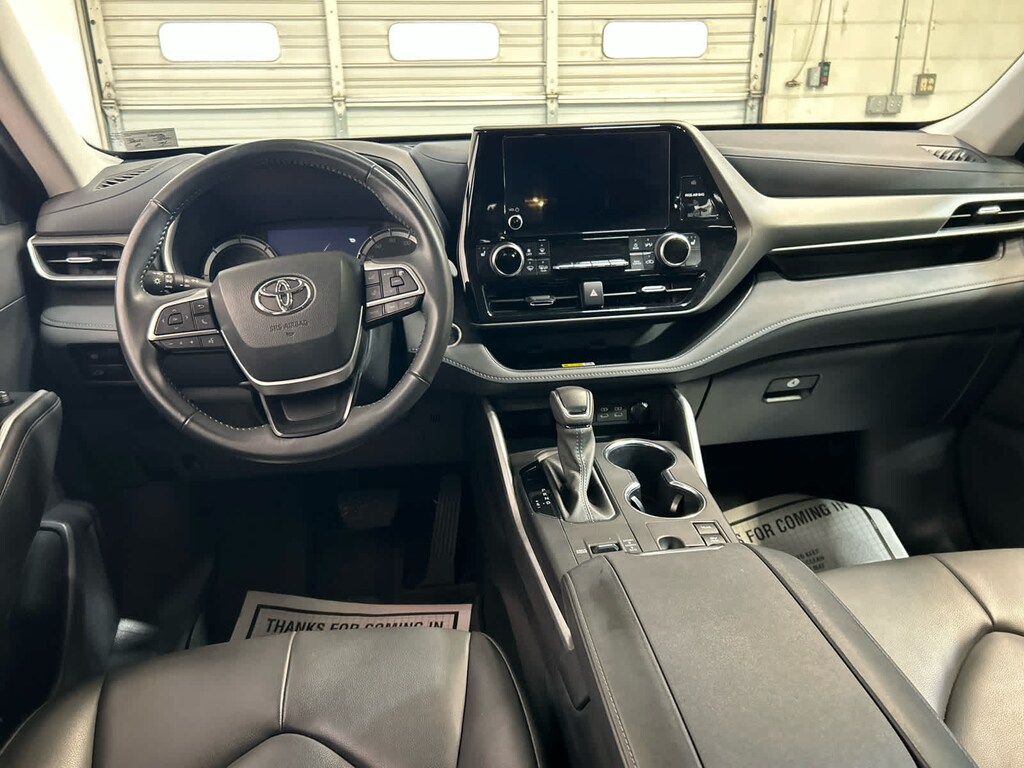 Used 2024 Toyota Highlander Hybrid XLE AWD (Natl)