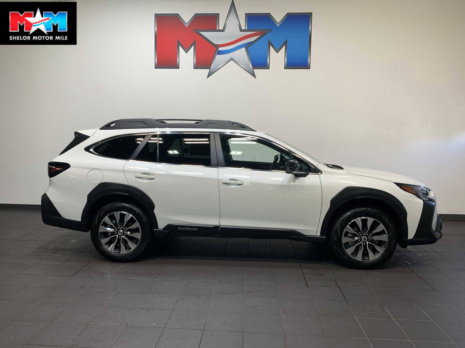 2025 Subaru Outback Limited's photo