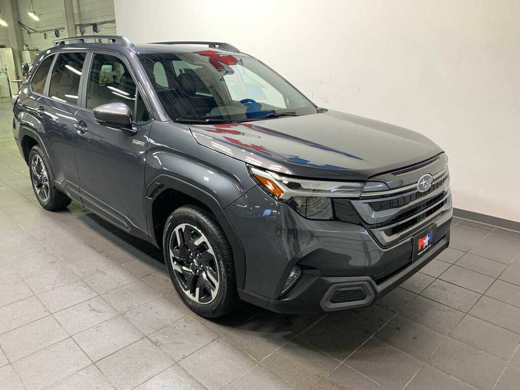New 2025 Subaru Forester Hybrid Limited SUV