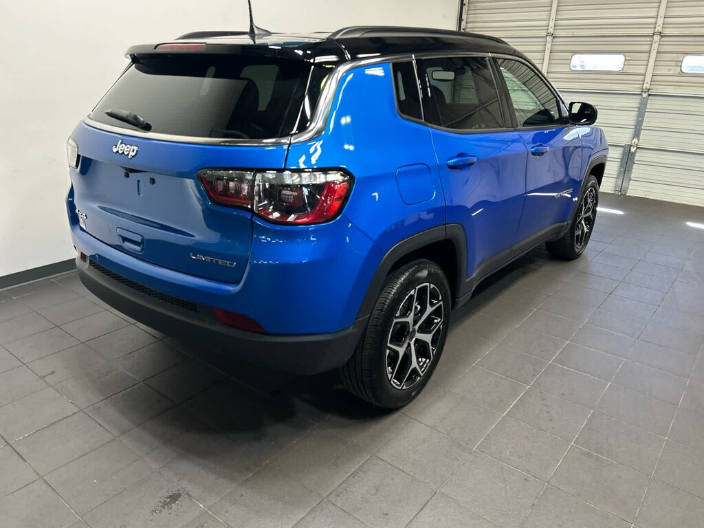 Used 2025 Jeep Compass Limited 4x4
