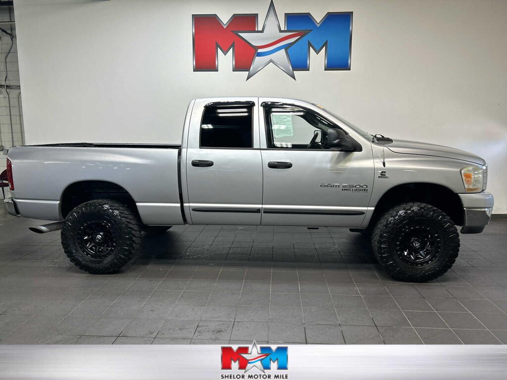 Used 2006 Dodge Ram 2500 SLT 4dr Quad Cab 140.5 4WD Quad Cab 140.5 4WD