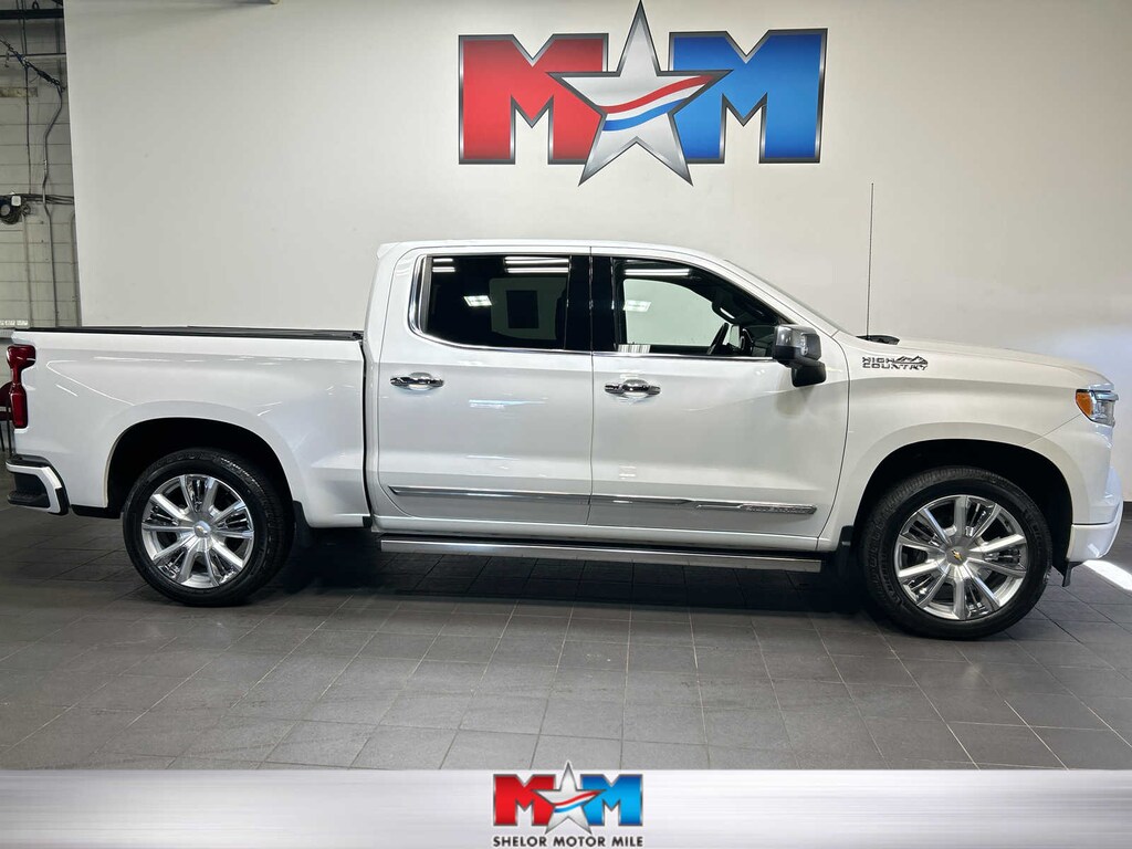 Used 2023 Chevrolet Silverado 1500 High Country 4WD Crew Cab 147 4WD Crew Cab 147