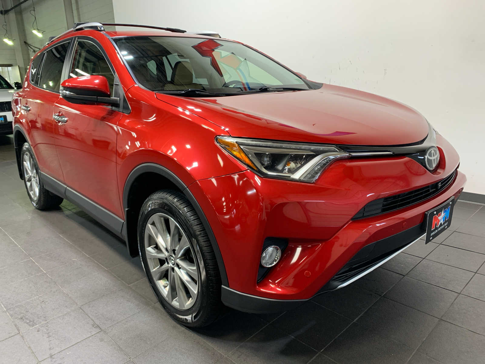 2016 Toyota RAV4 Limited photo 2