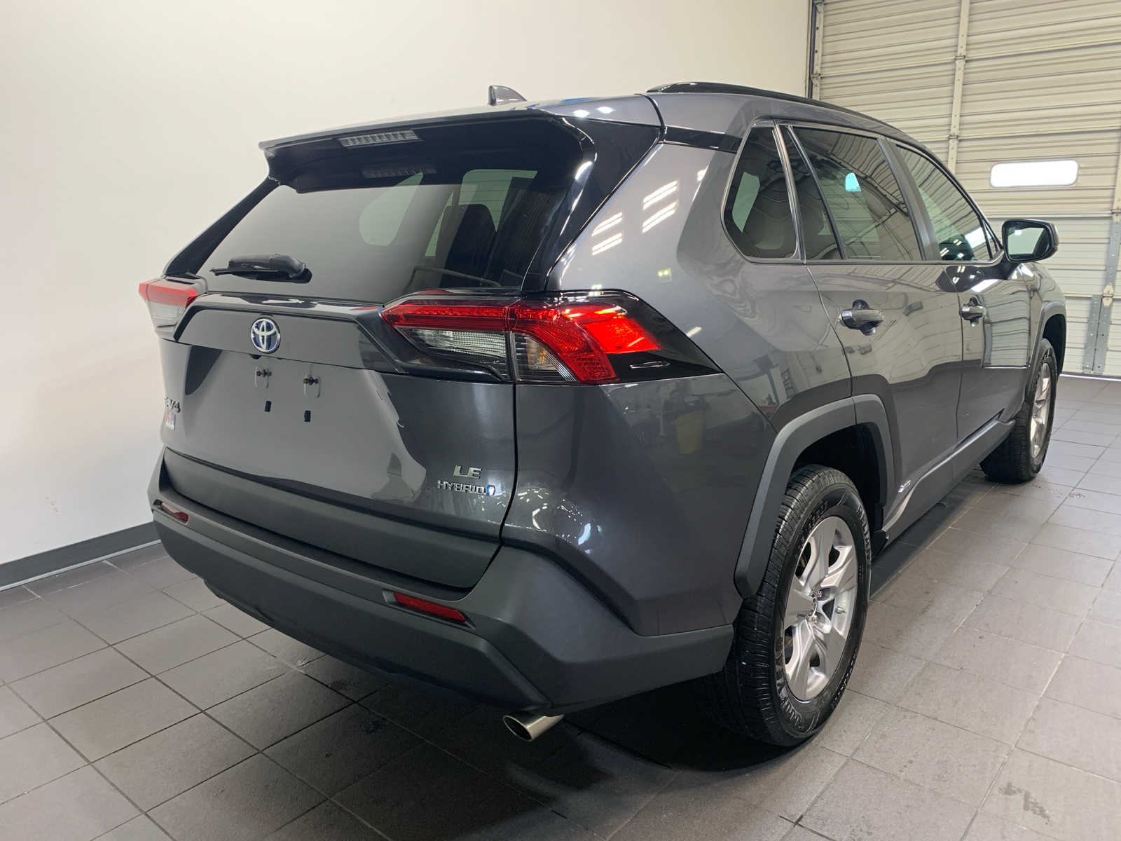 2022 Toyota RAV4 Hybrid LE photo 3