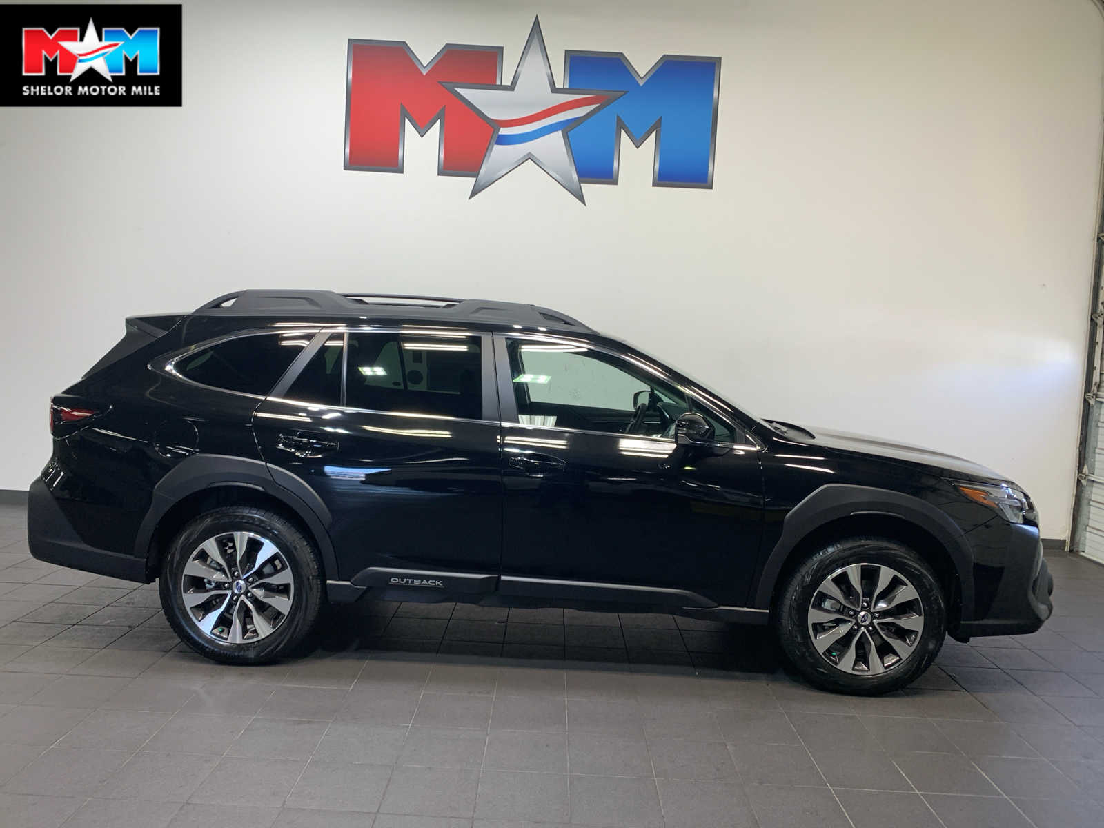 2025 Subaru Outback Limited's photo