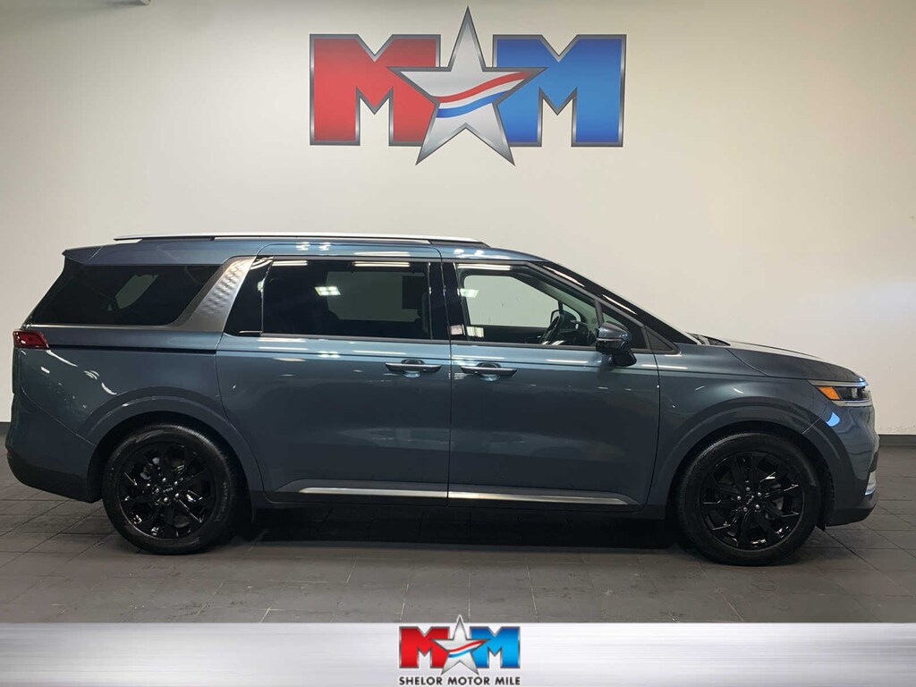 Used 2024 Kia Carnival SX FWD